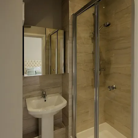 Dublin Central Suites Apartment